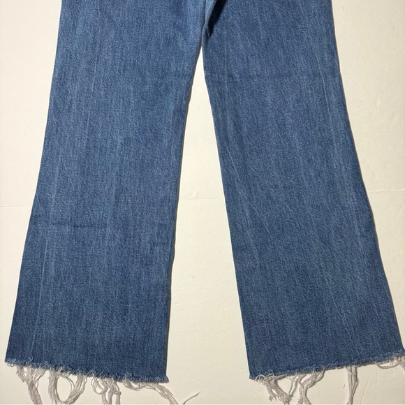 AMO High Rise Kick Jeans - Picture 5 of 7
